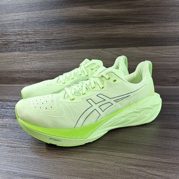 ASICS Novablast 4 Low Illuminate Green Shoes 1011B693-300 - Men's Size 13 - Picture 1 of 16